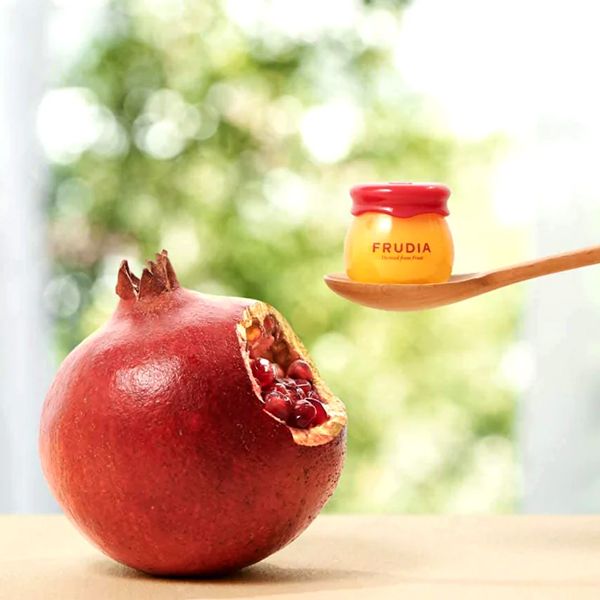 Frudia Fruit Special Lip Care Pomegranate Honey Lip Balm 3 σε 1 Βάλσαμο Χειλιών για Όγκο, Χρώμα & Ενυδάτωση 10ml