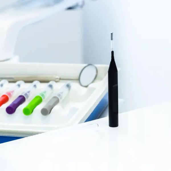 Elgydium Clinic Mono Compact Μαύρο (0.35) Μεσοδόντια Βουρτσάκια 4τμχ