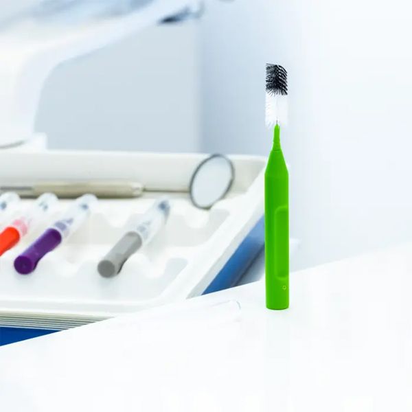 Elgydium Clinic Mono Compact Πράσινο (1.1) Μεσοδόντια Βουρτσάκια 4τμχ